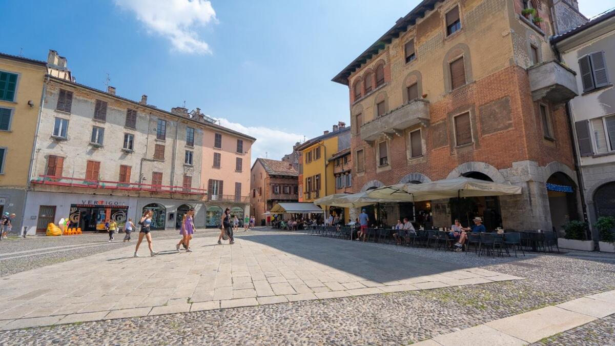 קומו Alloggio Del 1400 Nel Cuore Del Centro Storico A 2 Min Dal Porto E Con 2 Bici Gratuite מראה חיצוני תמונה